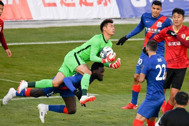 U16国足在海湾杯首战中以2-0战胜东道主卡塔尔